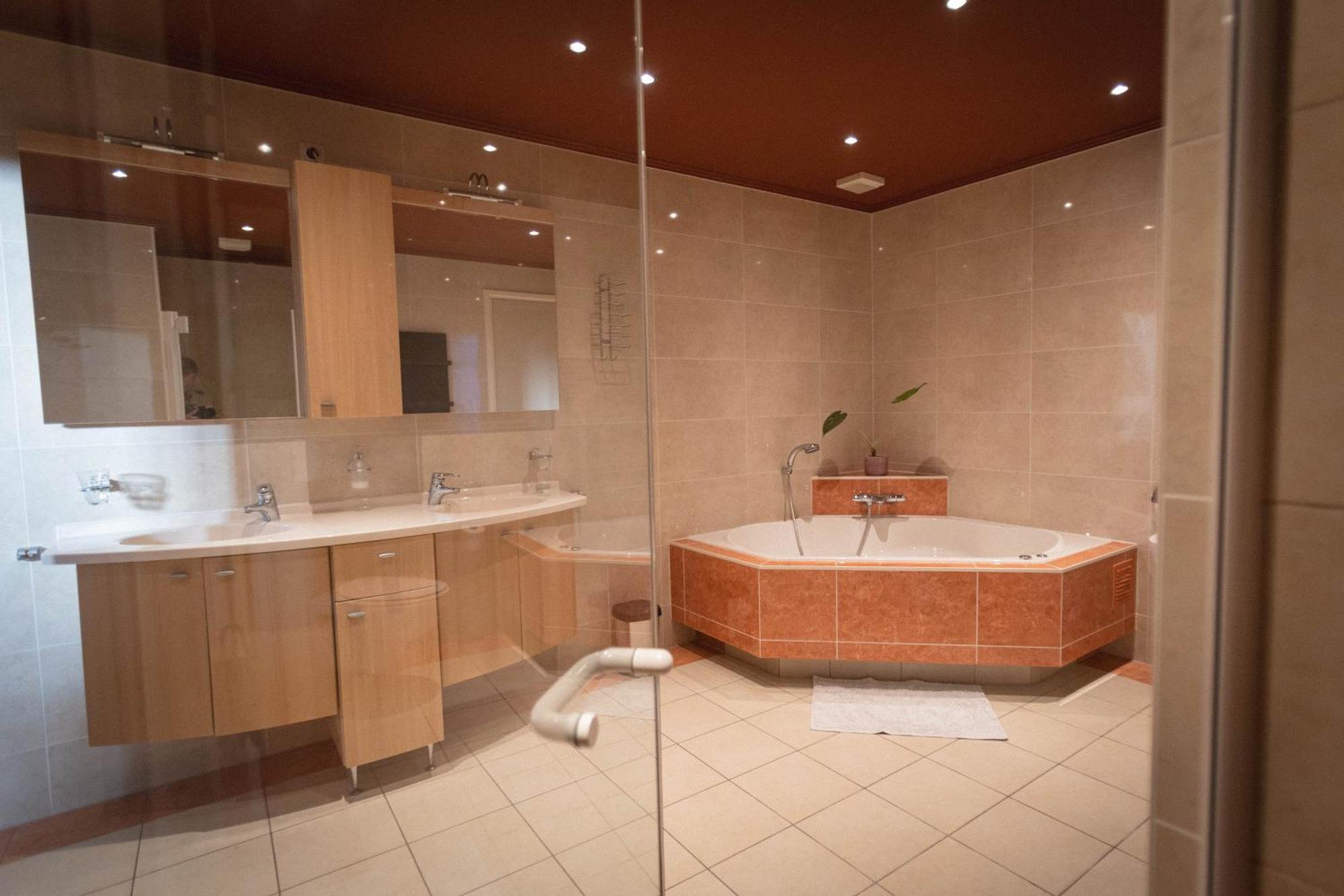 Boukje Har Bed En Brochje Bed & Breakfast Burgum ภายนอก รูปภาพ
